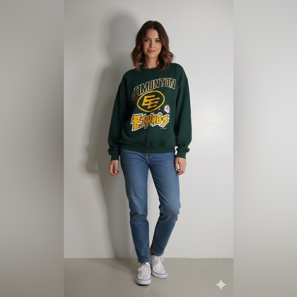 Vintage 90s CFL Edmonton Eskimos Crewneck Sweater | Large (Boxy Fit) 26" | Retro